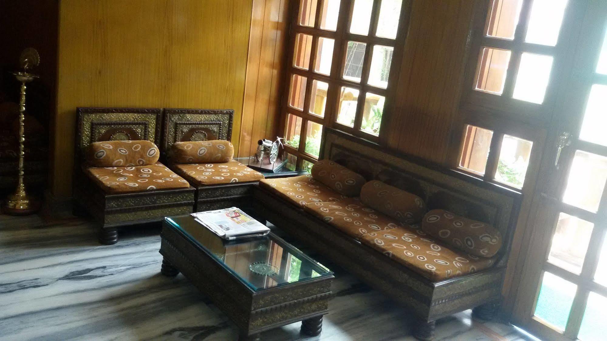 Hotel Divya Varanasi Bagian luar foto